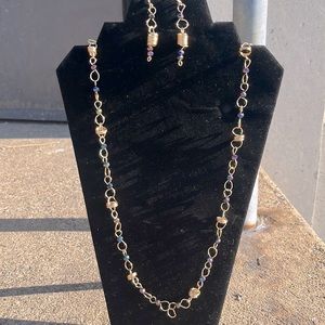 Beautiful necklace set color gold